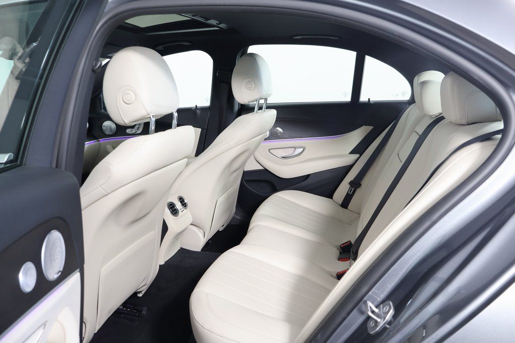Thumbnail: 2017 Mercedes-Benz E-Class - 11