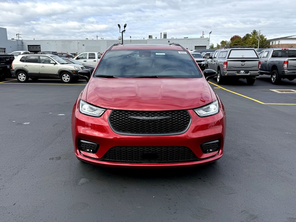 View vehicle photo 2