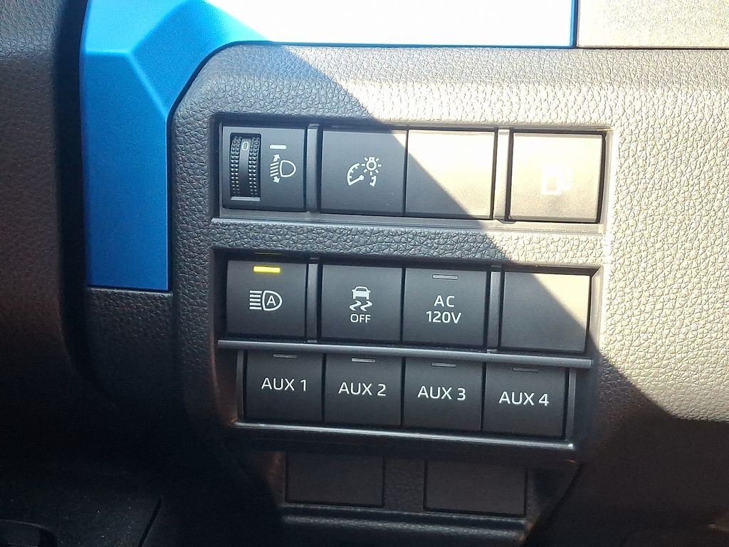 Thumbnail: 2025 Toyota 4Runner - 23