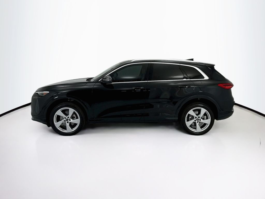 Thumbnail: 2025 Audi Q5 - 8
