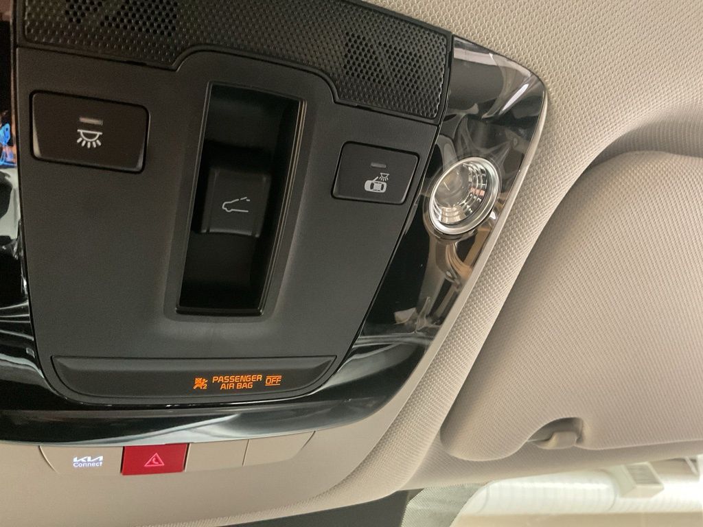 New 2026 White Kia X-Line SX image 8