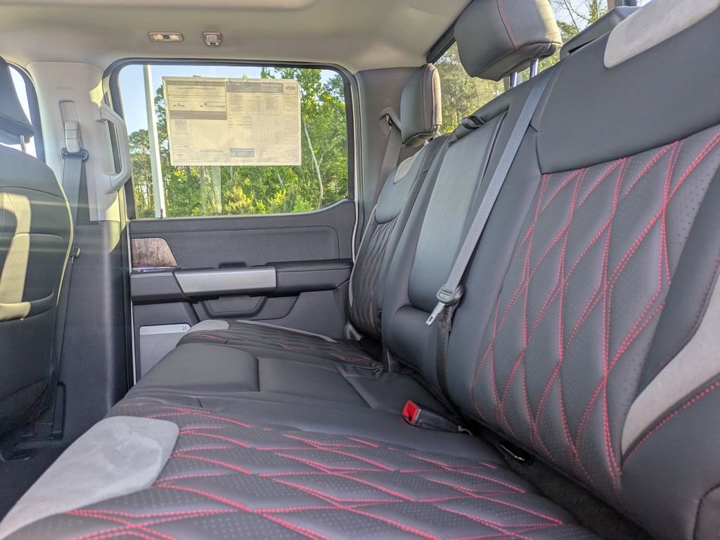 2026 Ford F-250 Super Duty Black Widow