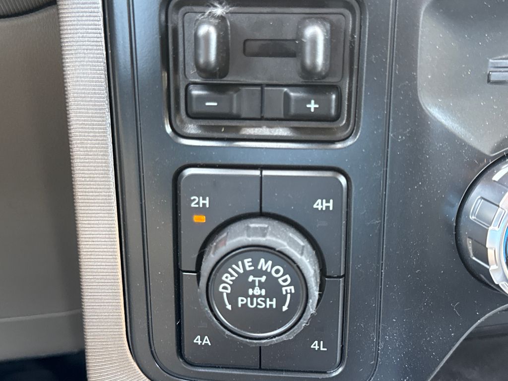 New 2026 White Ford Platinum image 36