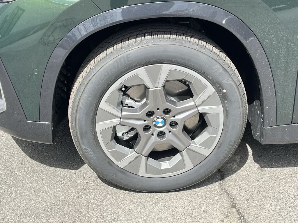 2025 BMW X1 xDrive28i 3