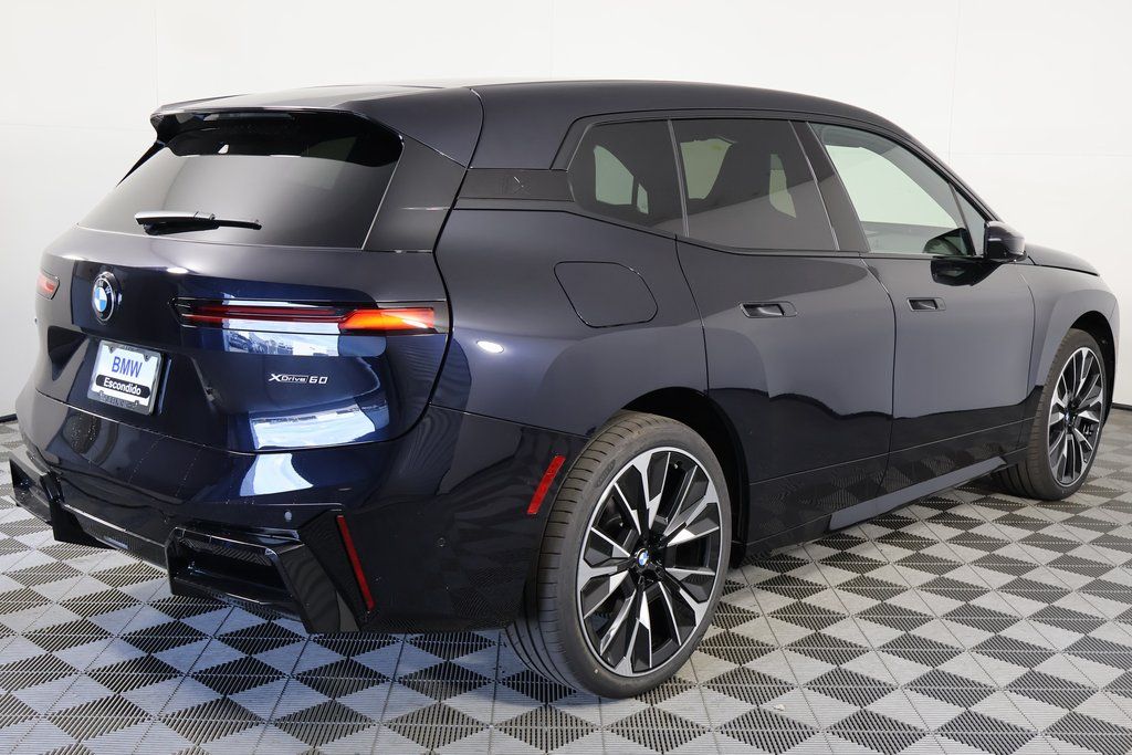 Thumbnail: 2026 BMW iX - 2