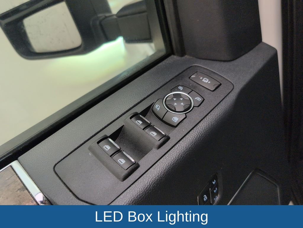 Used 2022 White Ford Lariat image 34