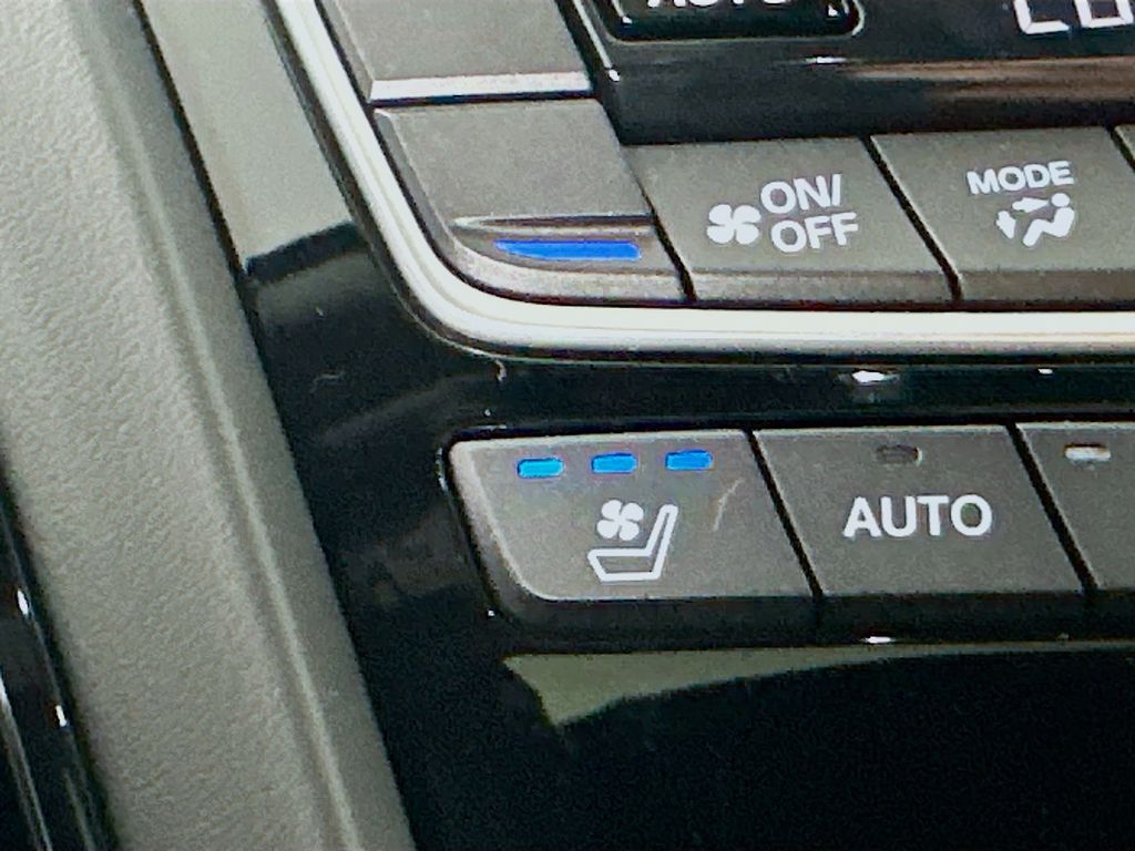 used 2023 Acura RDX car, priced at $37,875