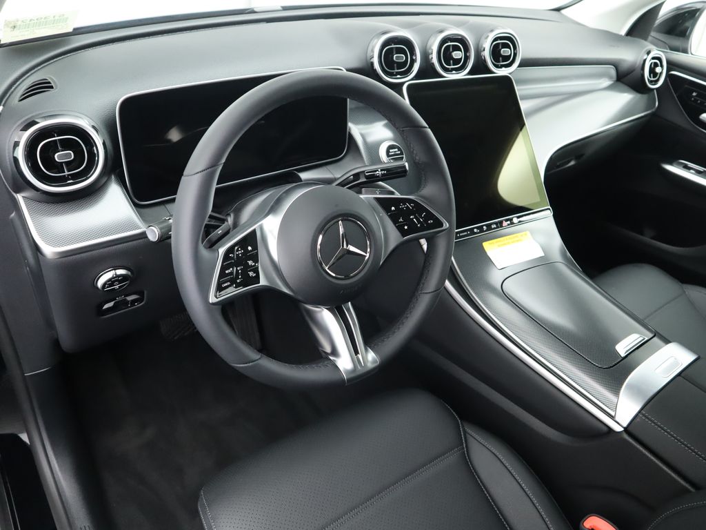 2025 Mercedes-Benz GLC 350 10