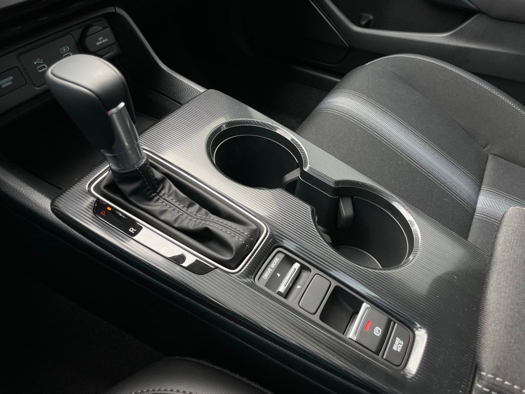 2025 Honda Civic Sport 19