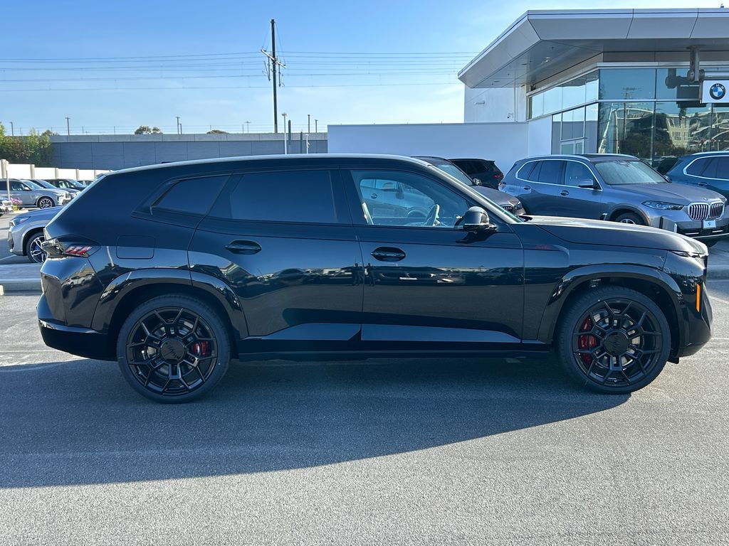 Thumbnail: 2026 BMW XM - 6