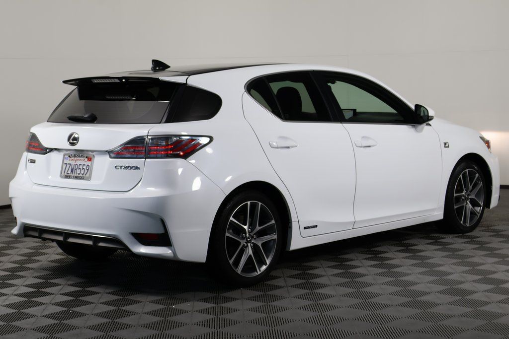 Thumbnail: 2015 Lexus CT - 4