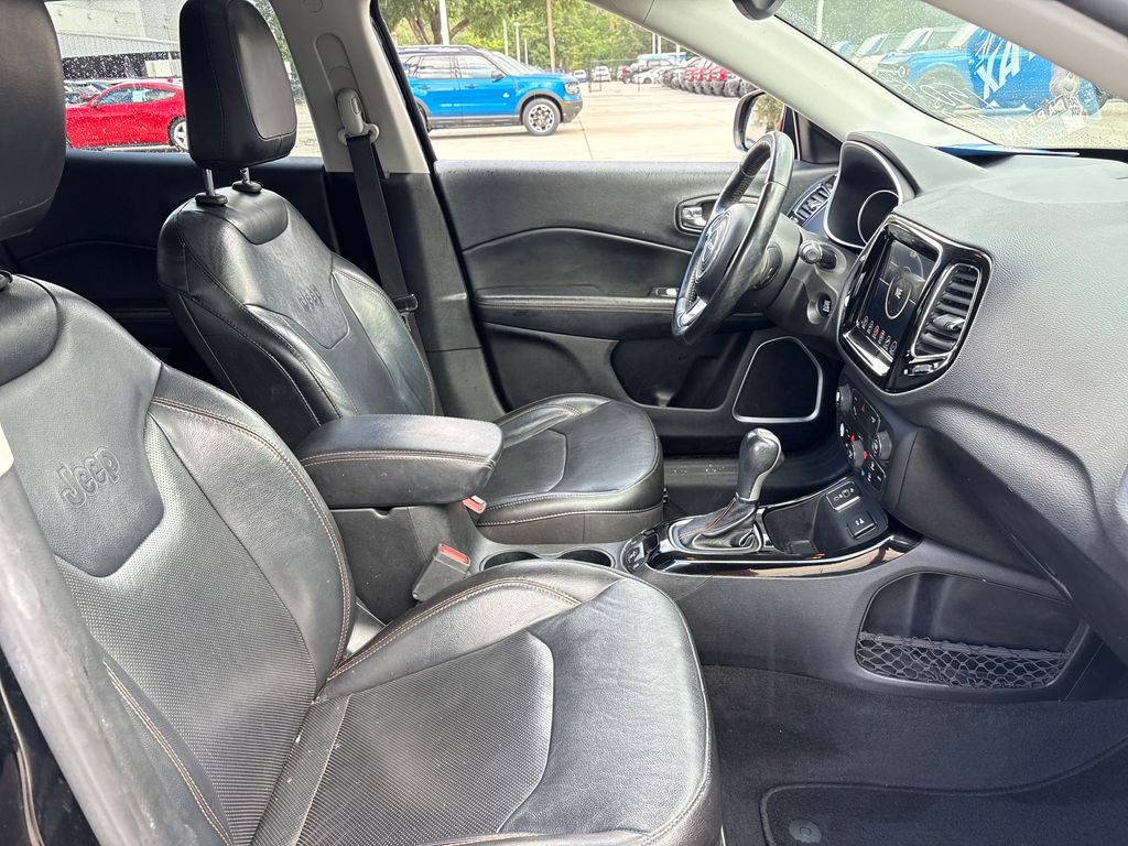 Used 2018 Black Jeep Limited image 31