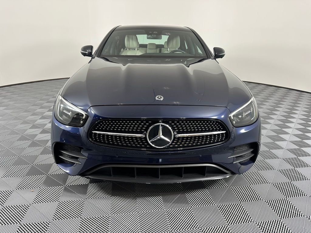 Thumbnail: 2021 Mercedes-Benz E-Class - 8