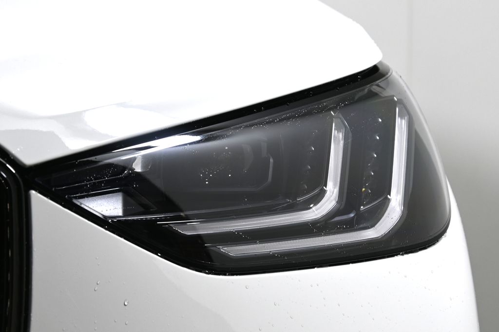 Thumbnail: 2026 BMW X3 - 11