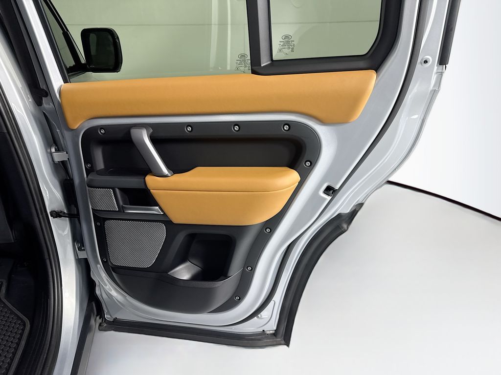 Thumbnail: 2024 Land Rover Defender - 28