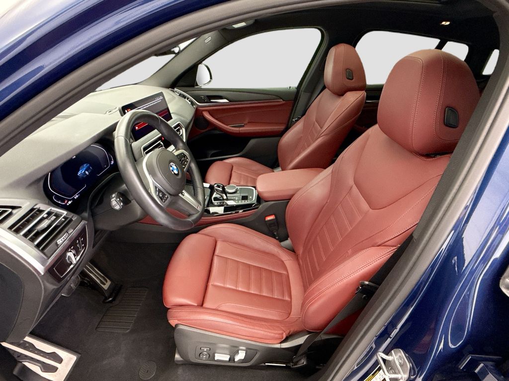 Thumbnail: 2023 BMW X4 - 18