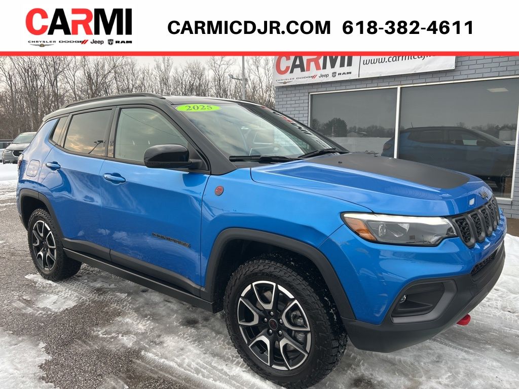 Hydro Blue Pearlcoat 2025 Jeep Compass SUV / Crossover Four-Wheel Drive 8-Speed Automatic