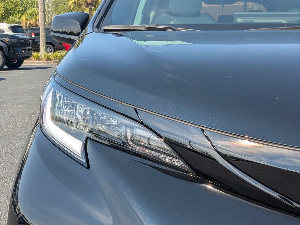 New 2026 Toyota Sienna Van