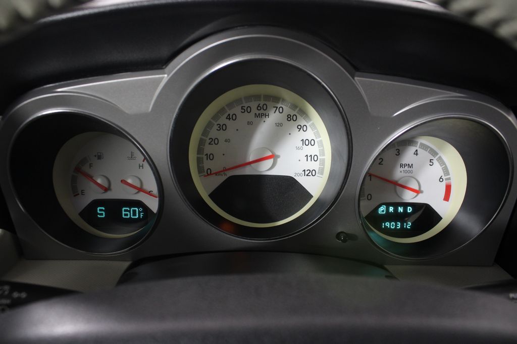 Used 2009 Dodge Avenger for sale in 