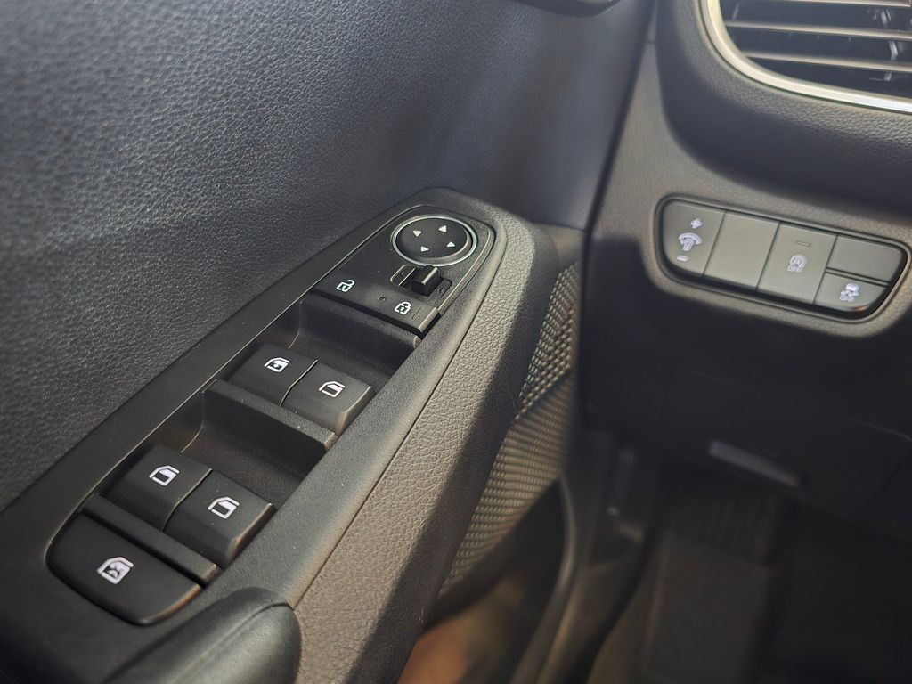 Thumbnail: 2021 Kia Seltos - 6