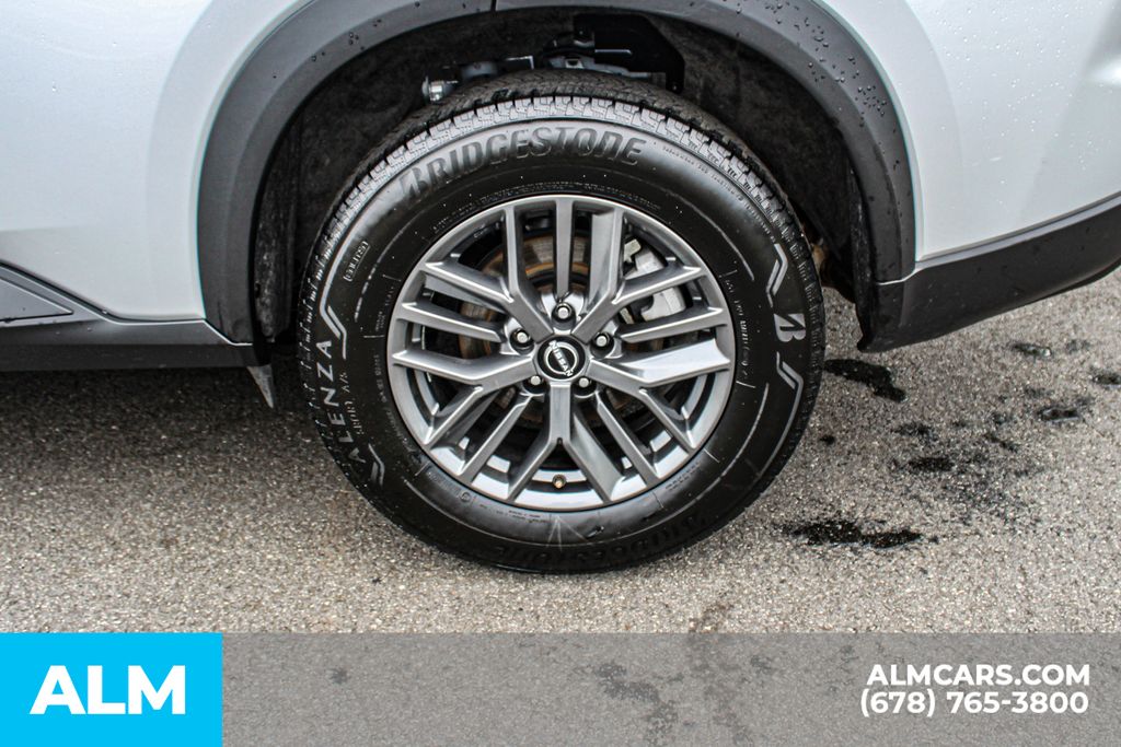Used 2024 Silver Nissan S image 15