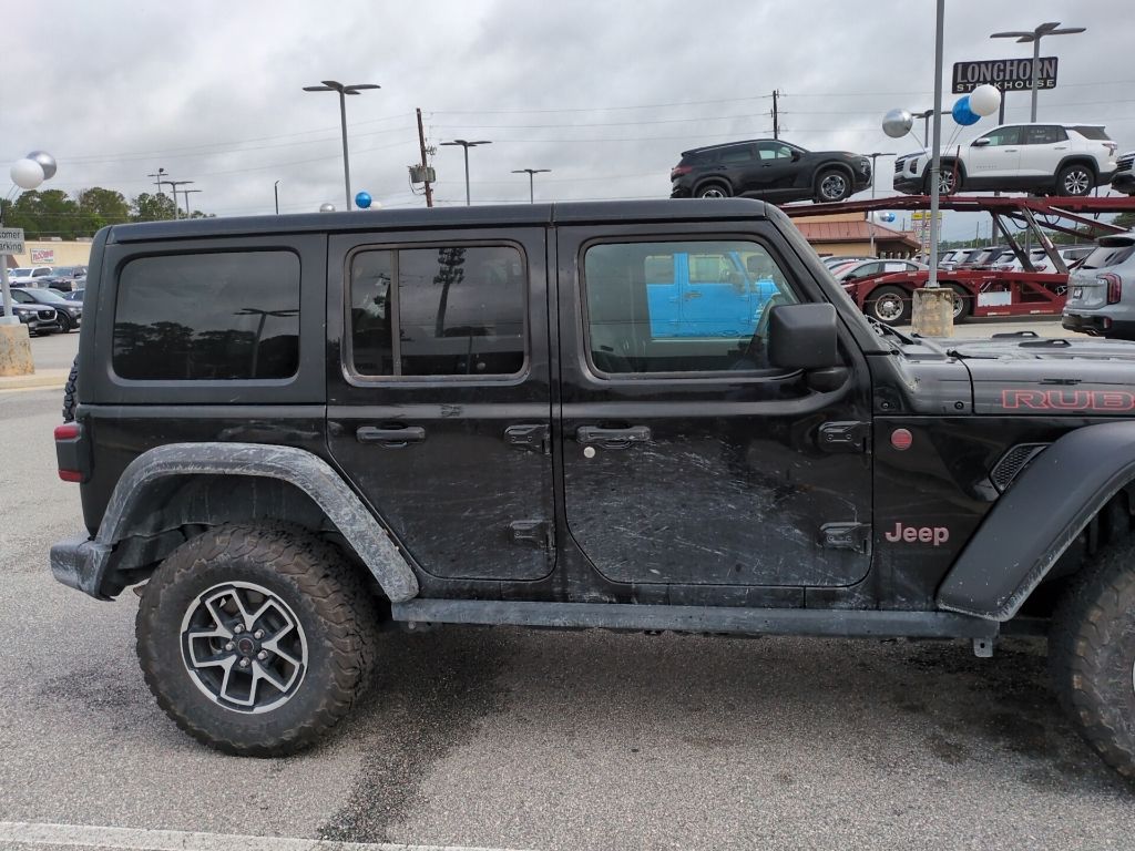 Used 2025 Black Jeep Rubicon image 3