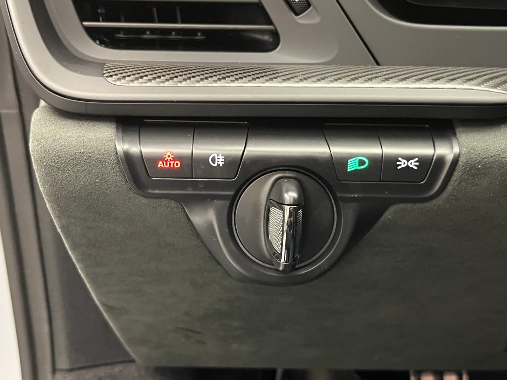 Thumbnail: 2026 Porsche 911 - 24