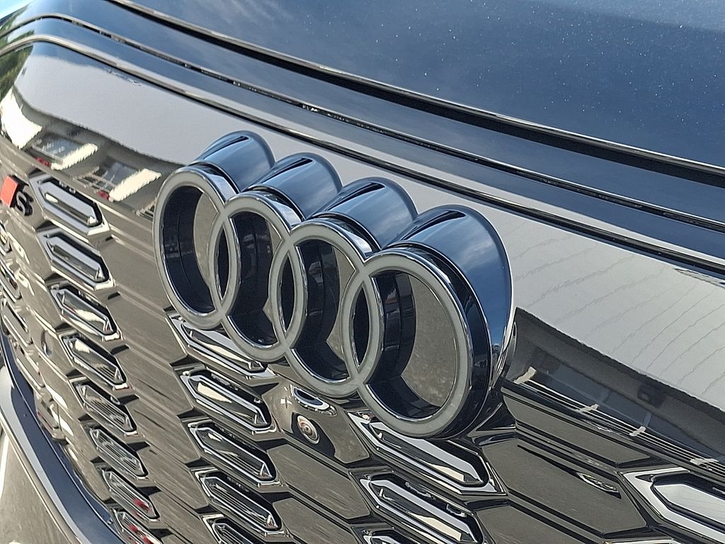 Thumbnail: 2027 Audi SQ6 e-tron - 4