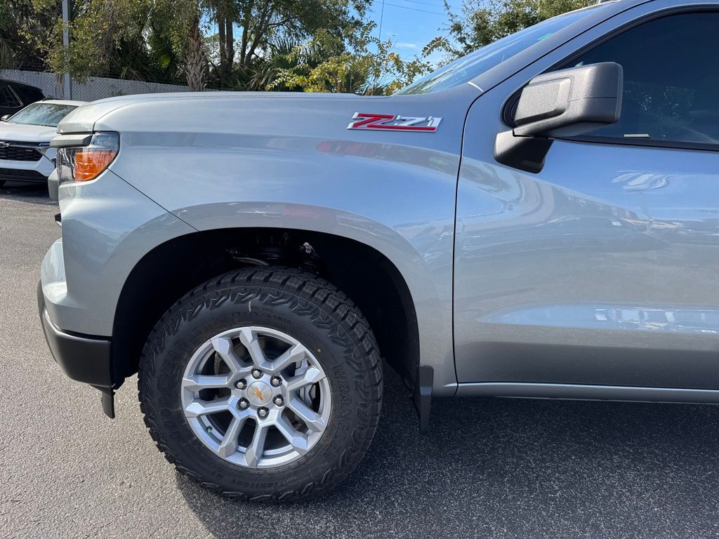 2025 Chevrolet Silverado 1500 WT 10