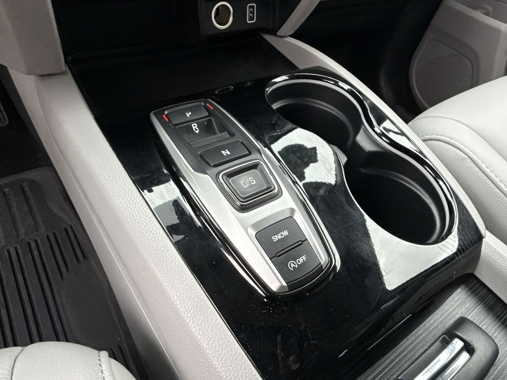 Thumbnail: 2019 Honda Pilot - 20