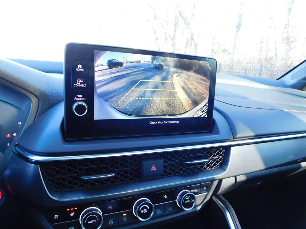 Thumbnail: 2025 Acura ADX - 7