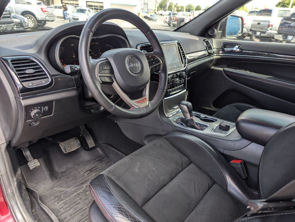 2019 Jeep Grand Cherokee Trailhawk 25