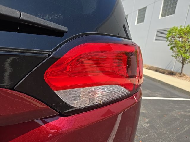 2017 Chrysler Pacifica  10