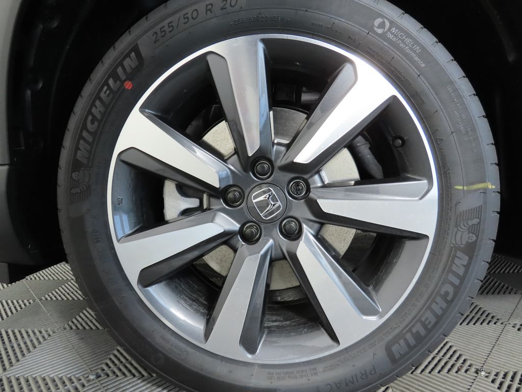 2025 Honda Pilot Touring 31