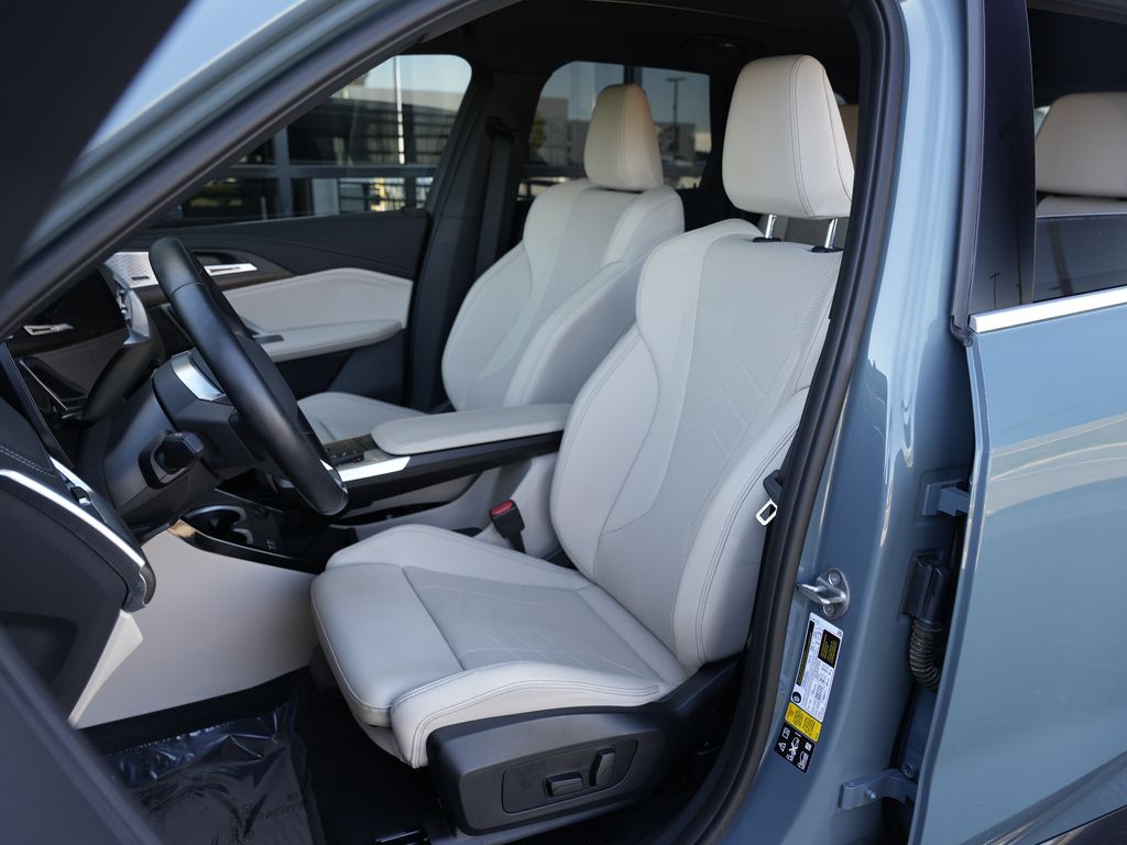 Thumbnail: 2023 BMW X1 - 8