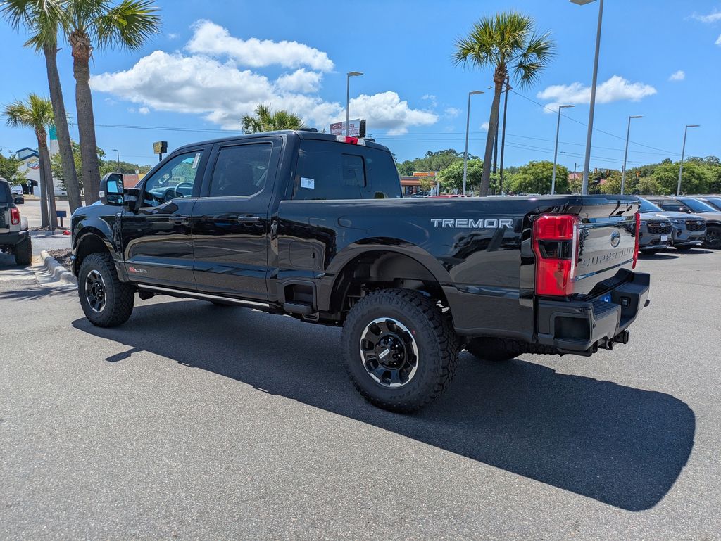 2026 Ford F-350 Super Duty LARIAT