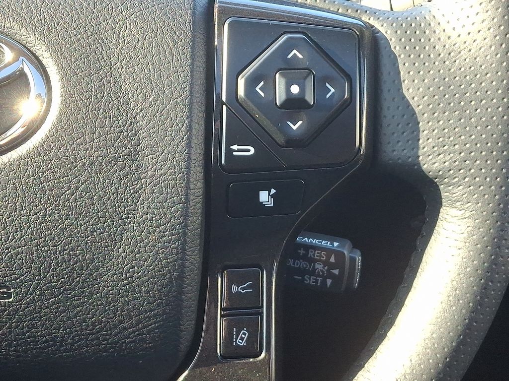 Thumbnail: 2024 Toyota 4Runner - 23