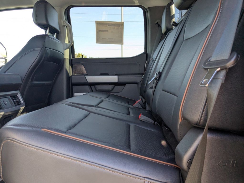 2025 Ford F-550 Chassis LARIAT