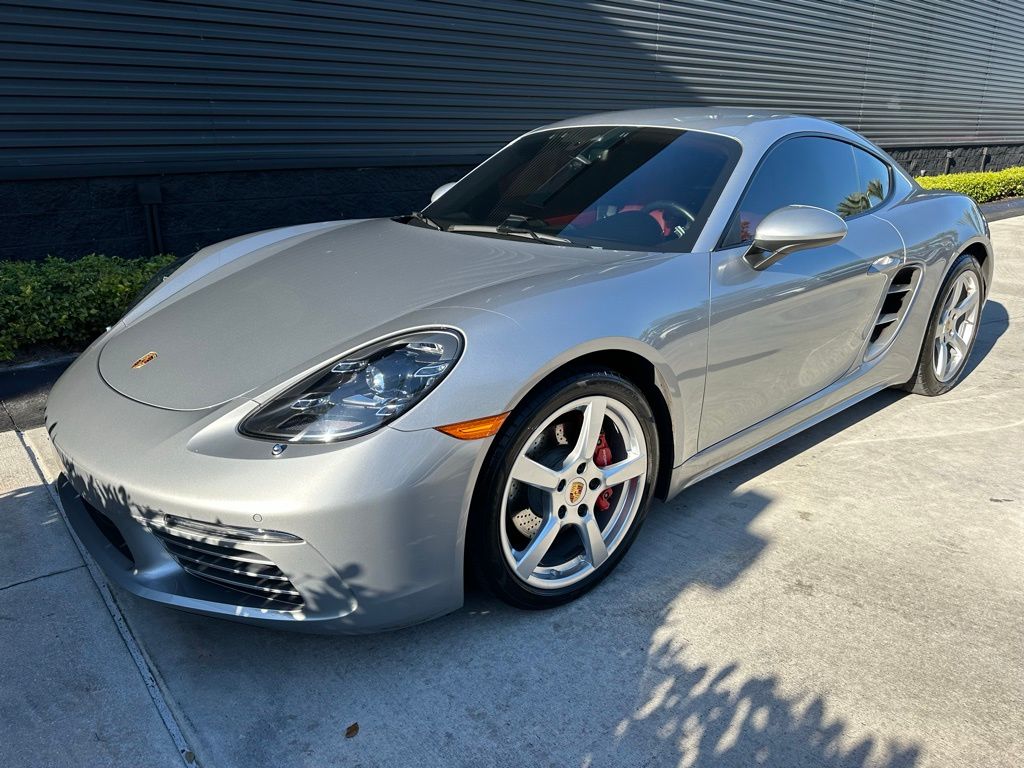 Thumbnail: 2021 Porsche 718 Cayman - 7