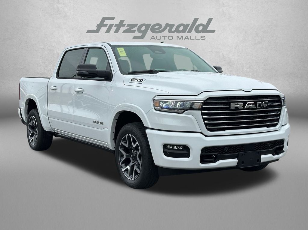2026 RAM 1500 Laramie Crew Cab 4WD