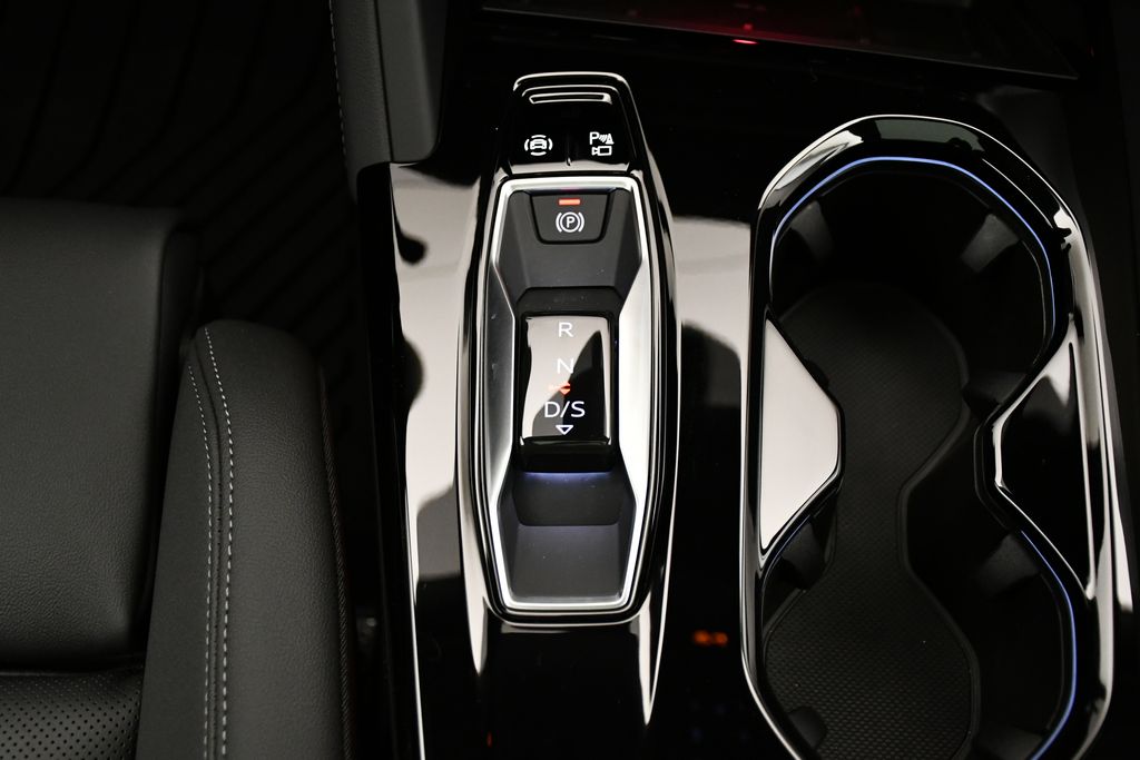 Thumbnail: 2025 Audi Q5 - 30