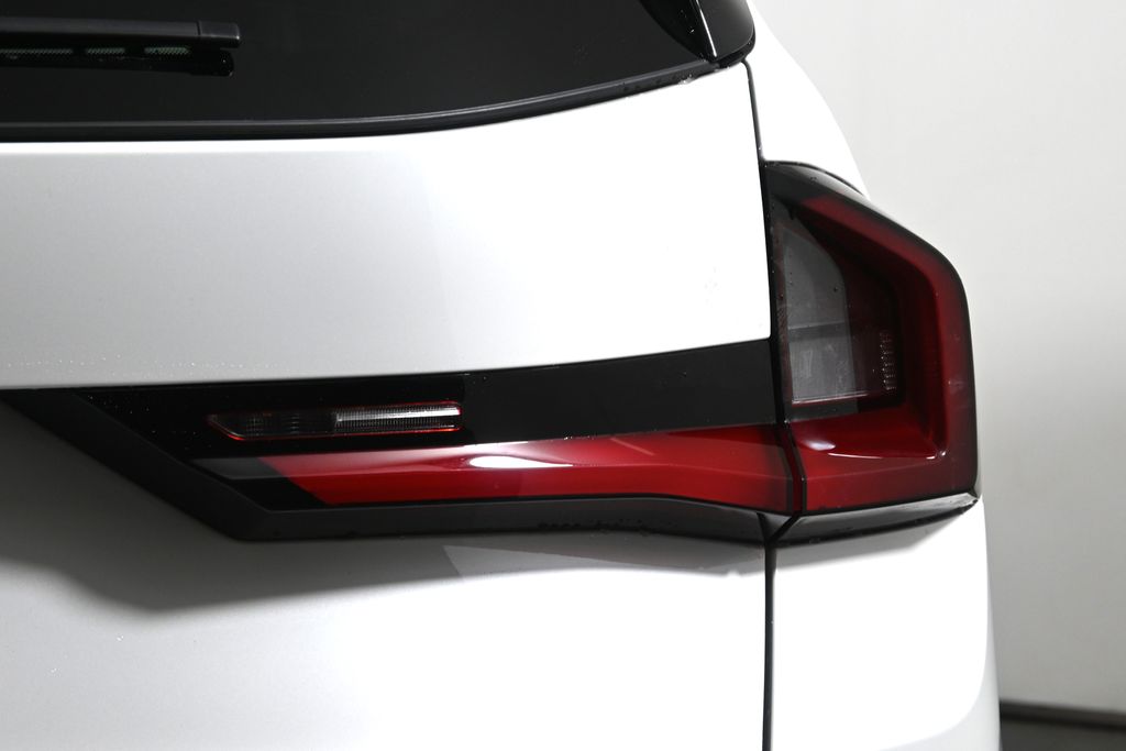 Thumbnail: 2023 BMW X1 - 13