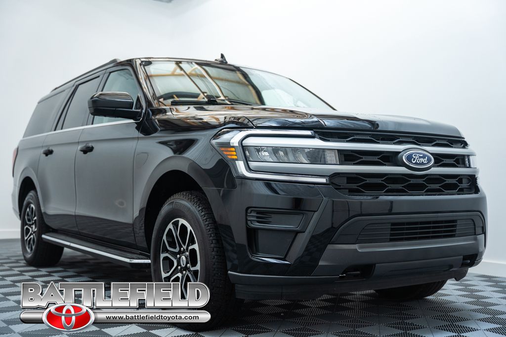  2022 Ford Expedition MAX XLT 4WD   