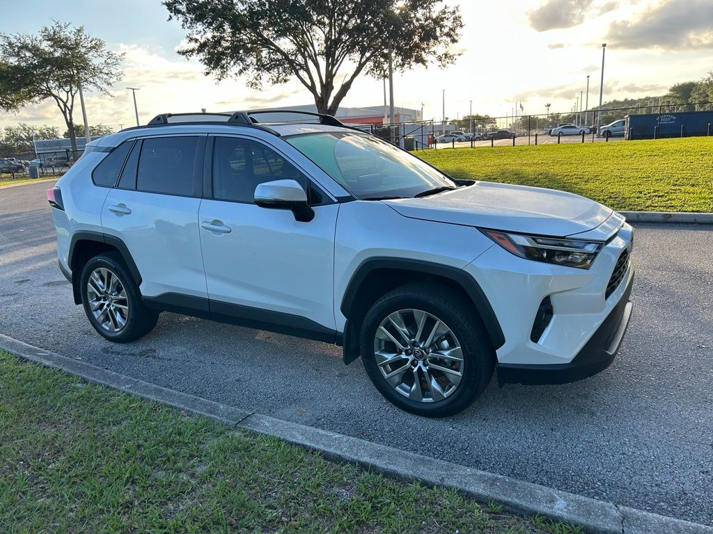 Thumbnail: 2025 Toyota RAV4 - 8