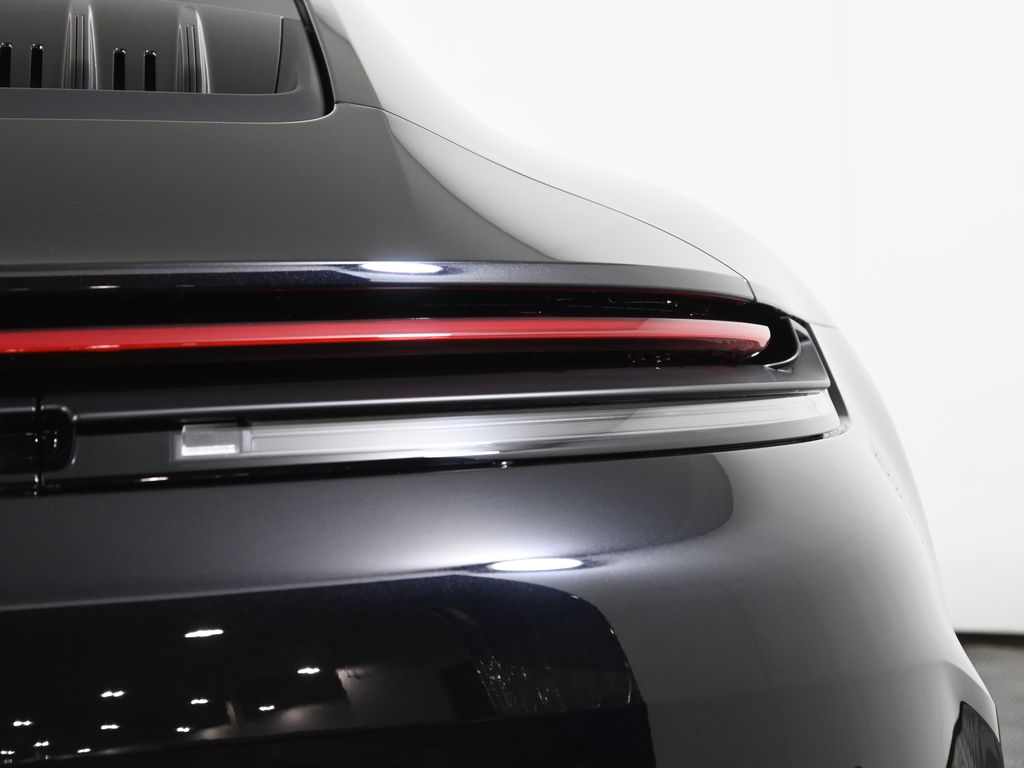 Thumbnail: 2026 Porsche 911 - 13