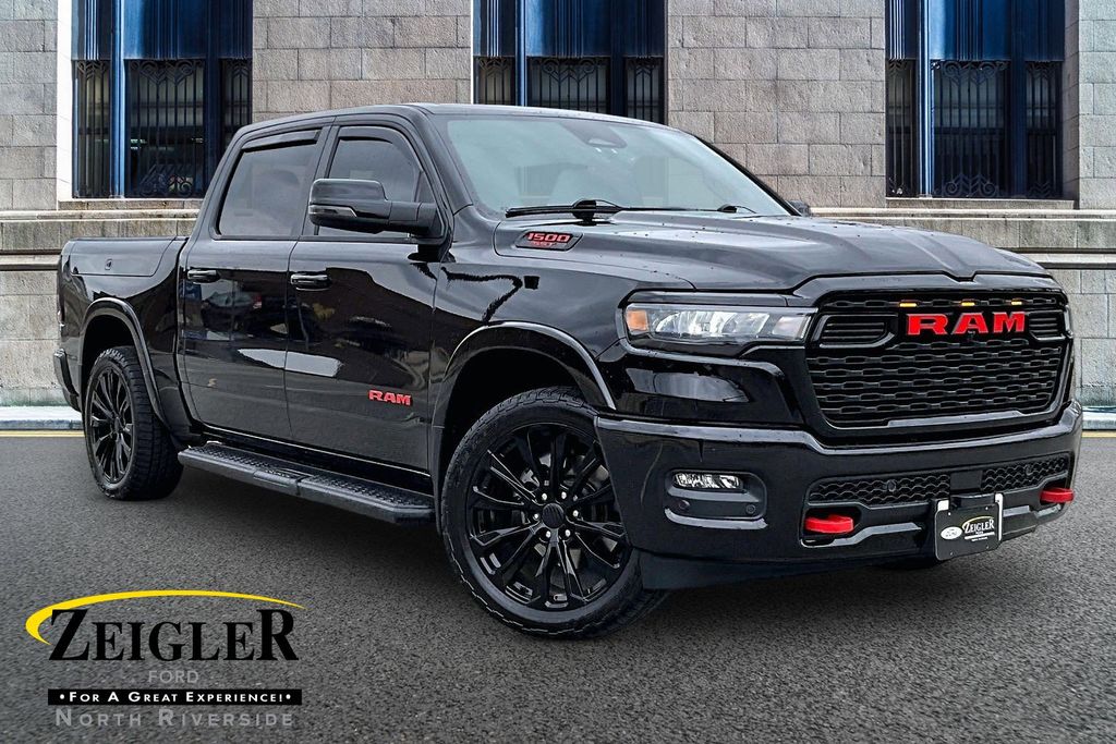 Diamond Black Crystal Pearlcoat 2025 RAM 1500 Big Horn Crew Cab 4WD Pickup Truck Four-Wheel Drive 8-Speed Automatic