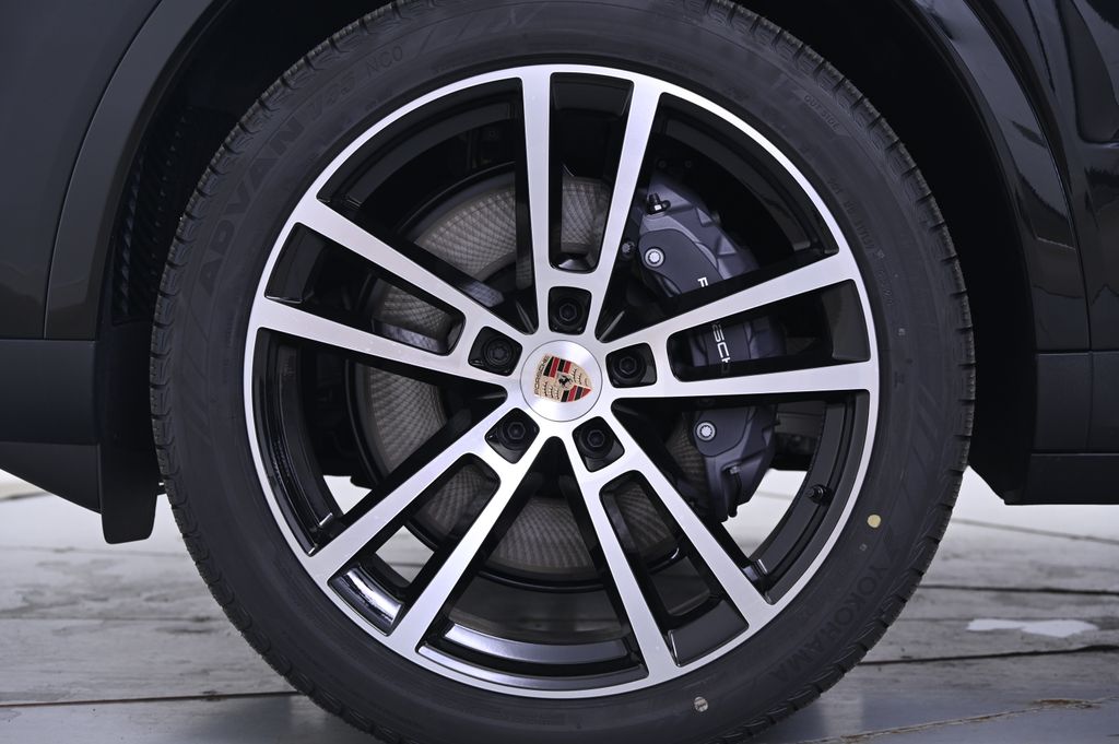 Thumbnail: 2025 Porsche Cayenne - 11