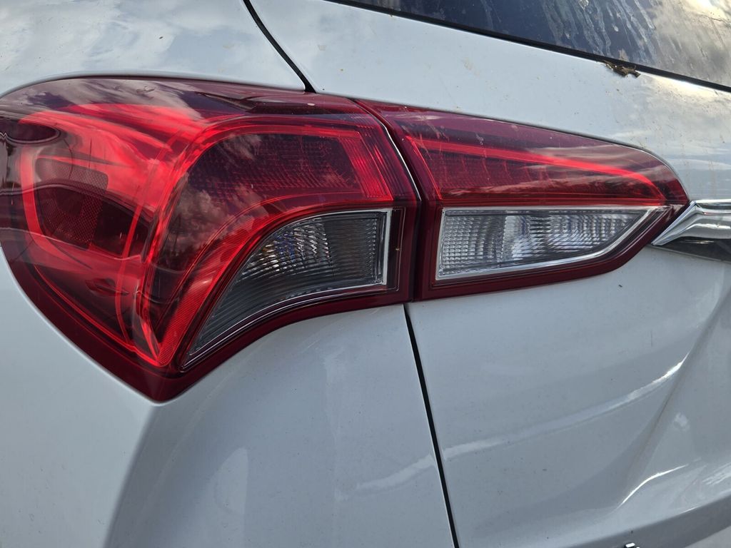 2019 Buick Envision - $16,999