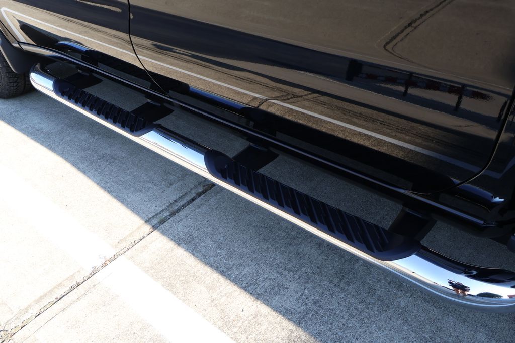 Thumbnail: 2026 Chevrolet Silverado 1500 - 12