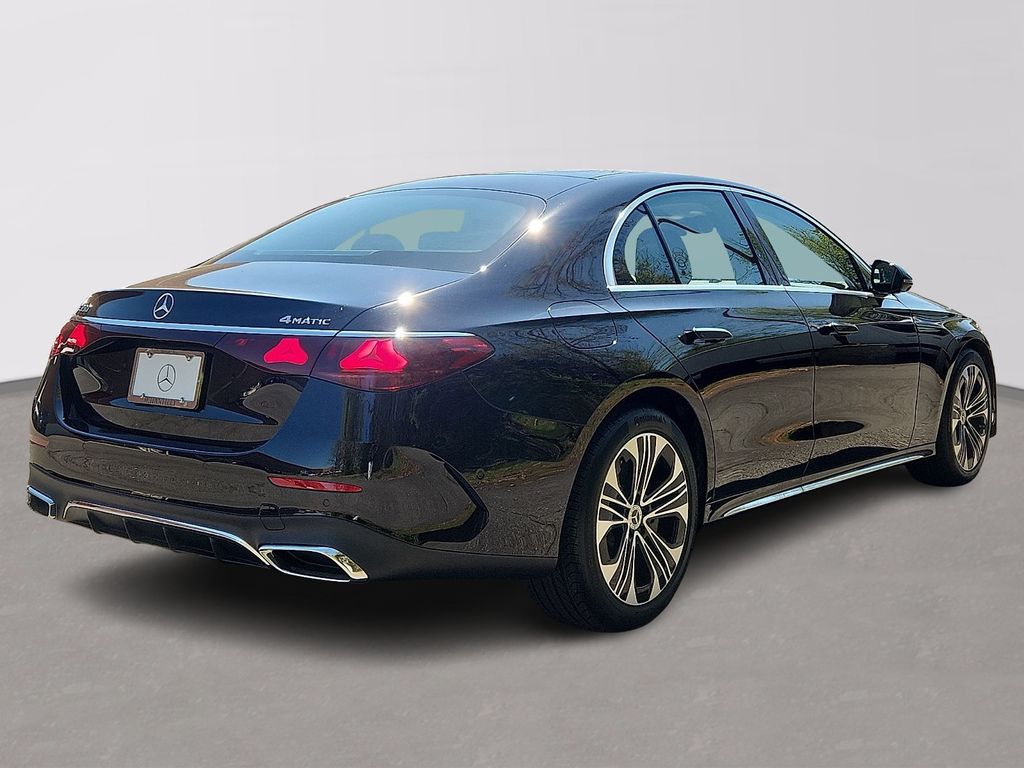 Thumbnail: 2026 Mercedes-Benz E-Class - 3